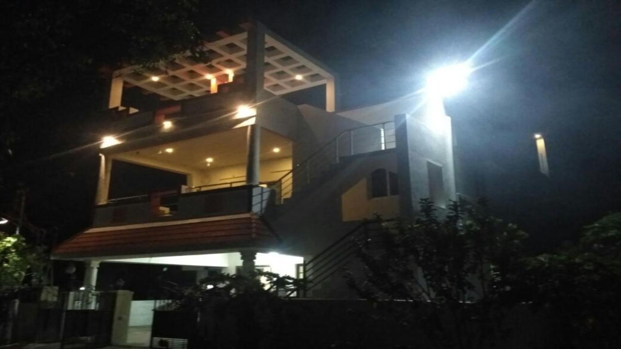 Castle 50 Villa Coimbatore Buitenkant foto